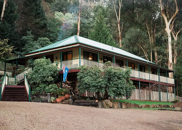 Rustic Refuge Guesthouse